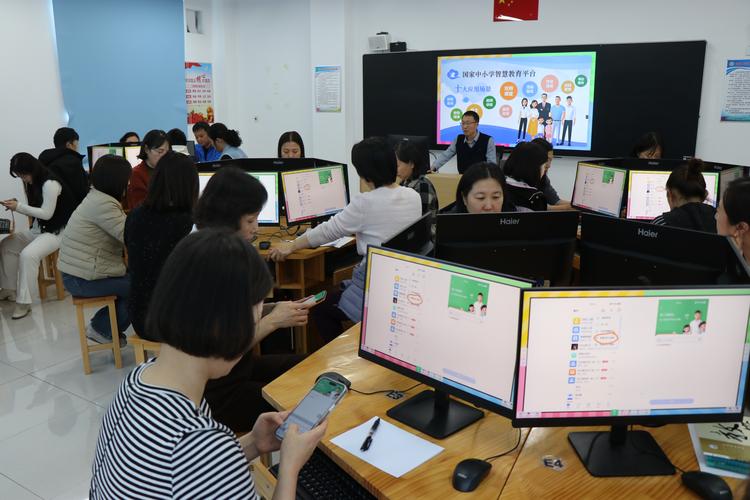 乡镇小学智慧校园访客机操作场景