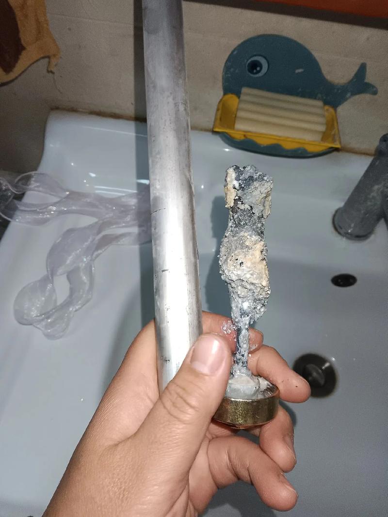 镁棒腐蚀前后对比