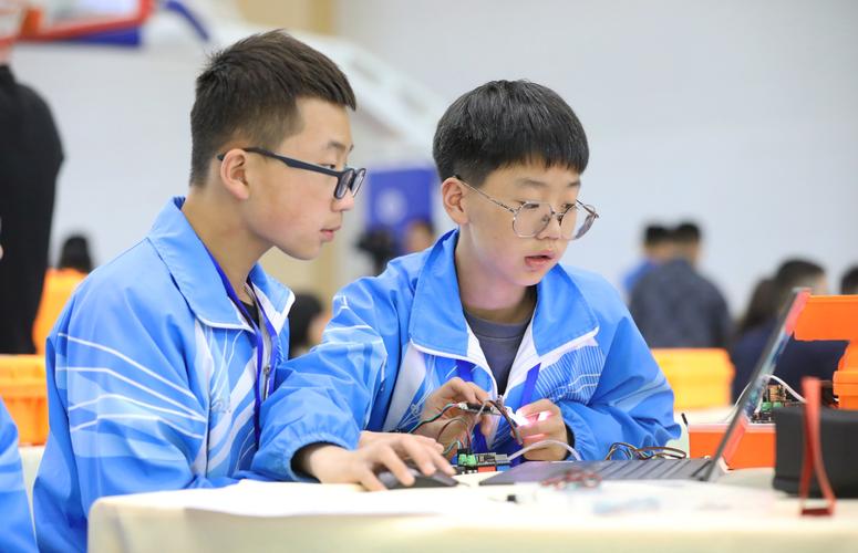 中学生科创竞赛升学路演现场