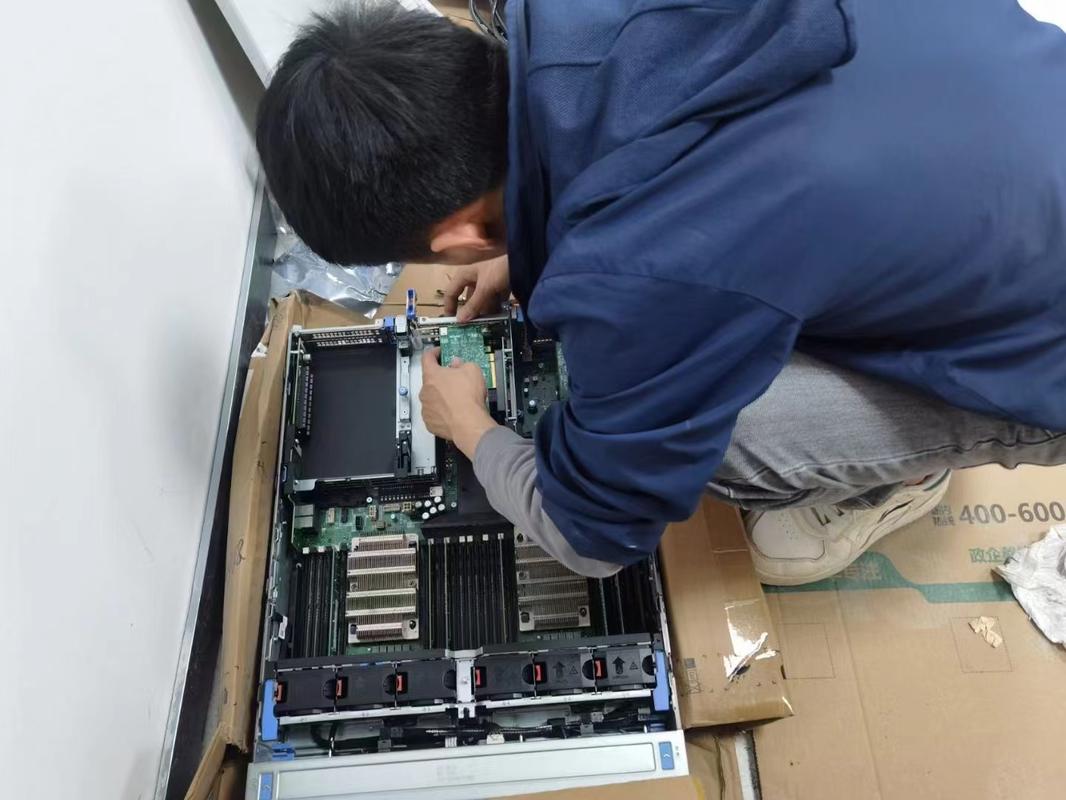 工业车间内高精度授时服务器现场安装图