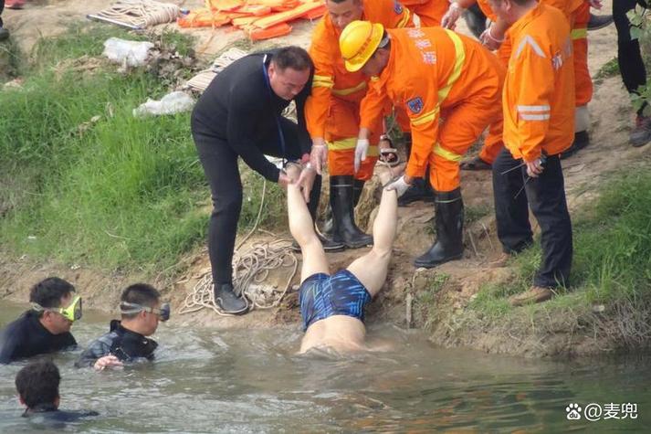 无声溺水真实场景示意图