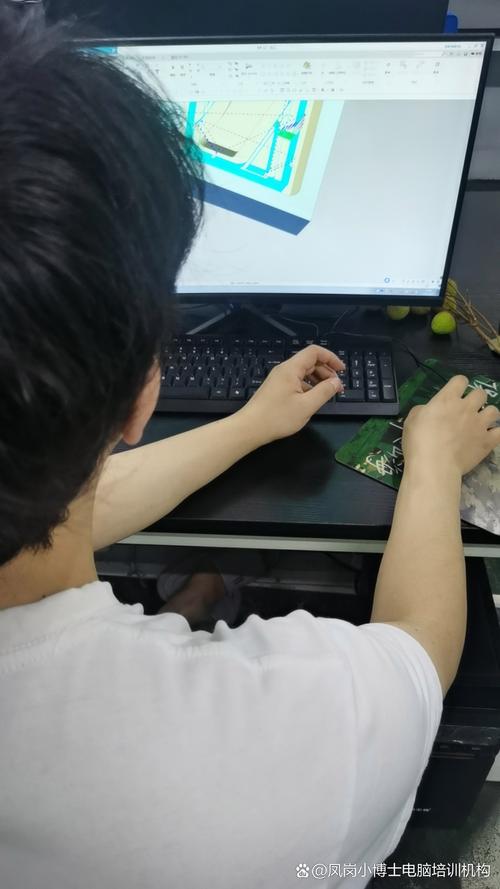 程序员面对复杂电路板调试思考的特写
