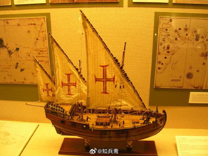 15世纪葡萄牙卡拉维尔帆船模型图