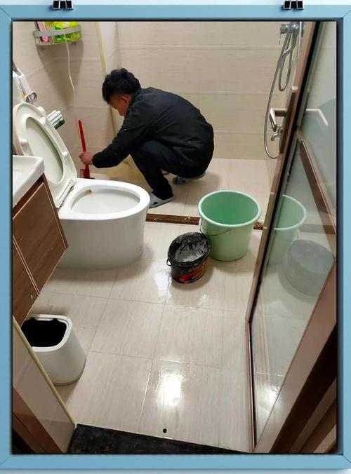 长时间离家前卫生间水阀检查实拍