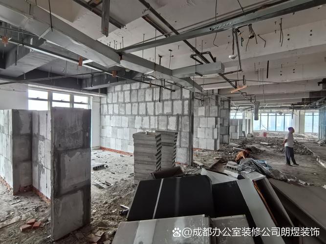 商业写字楼公共区域工程装修施工现场图