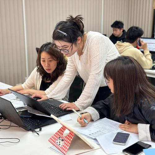 部门新人带教一对一沟通现场实拍