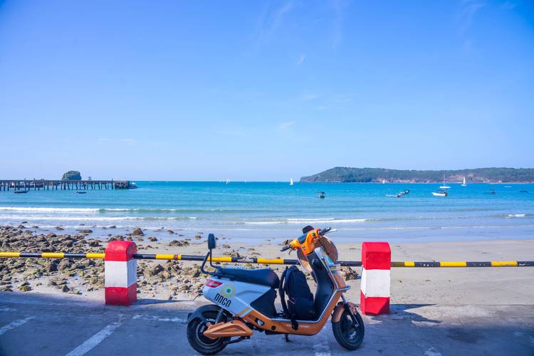 涠洲岛电动车骑行小路