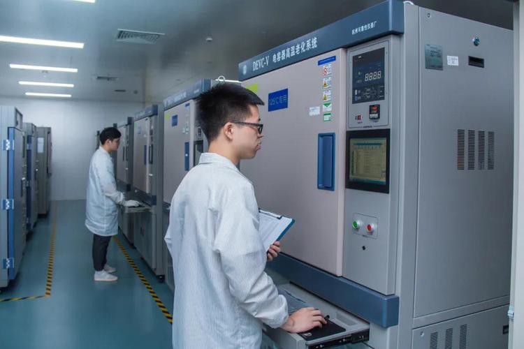 从工装到防护服：工业级服装的制造升级到底变了什么
