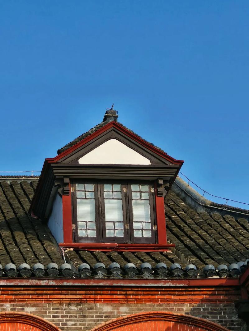 江户时代玻璃风铃町屋屋檐特写