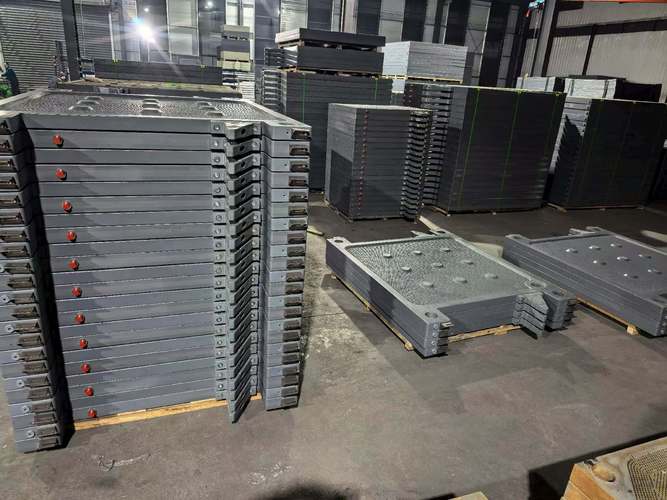 厢式压滤机厂家原材料备货仓实拍