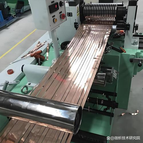 铜箔分条机高精度切割现场