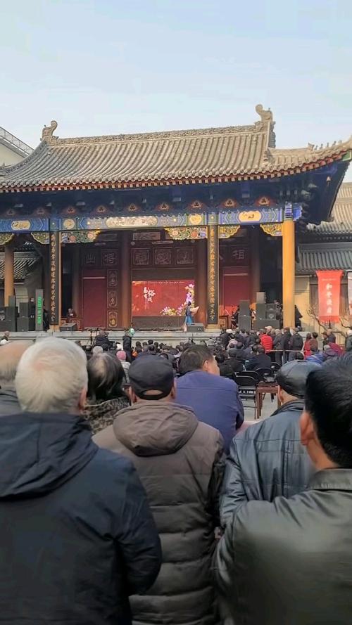 西安顺城巷露天秦腔票友演出