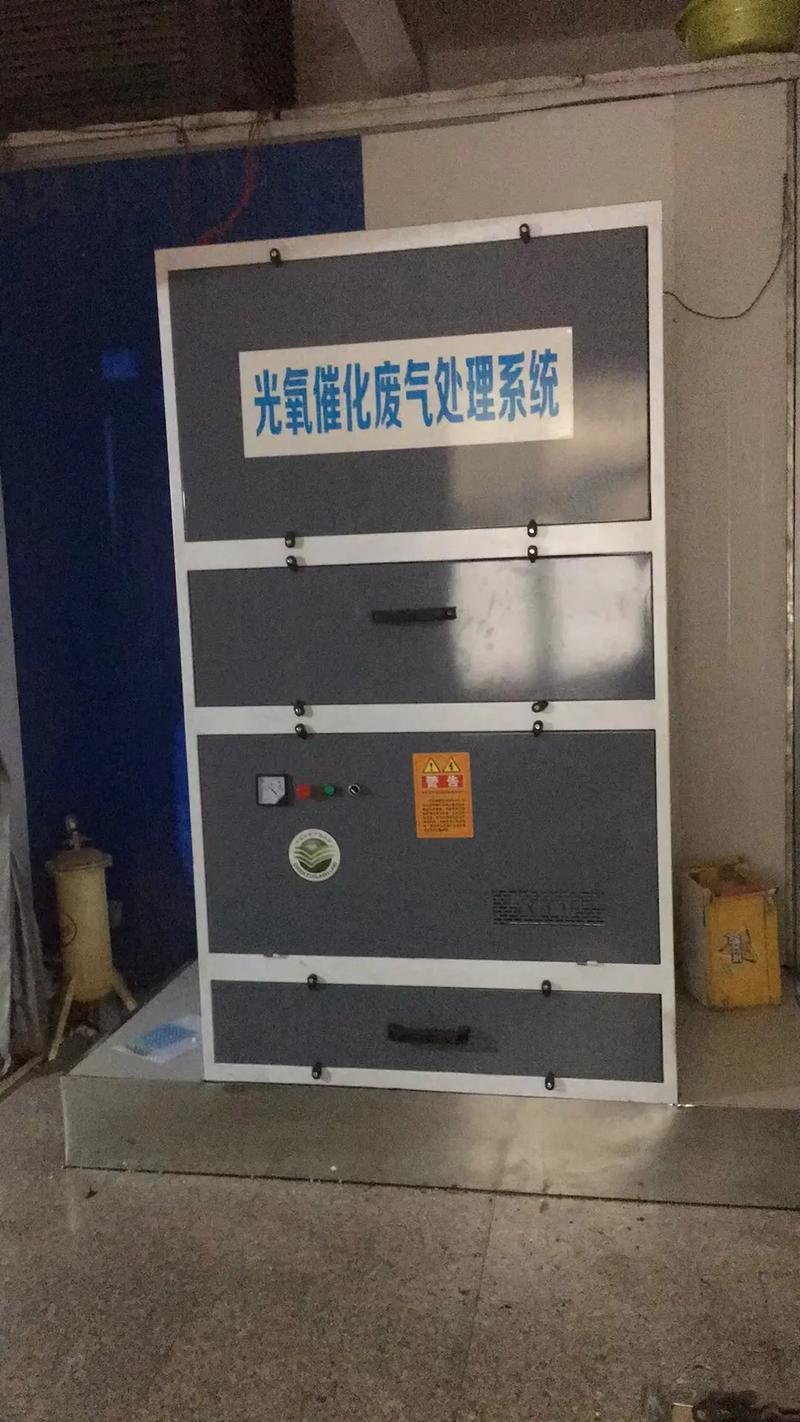 汽修厂商用烤漆房内部过滤系统实拍