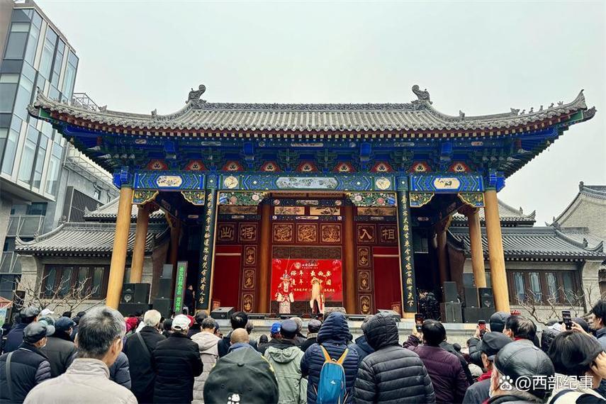 西安安定门环城公园露天秦腔茶摊