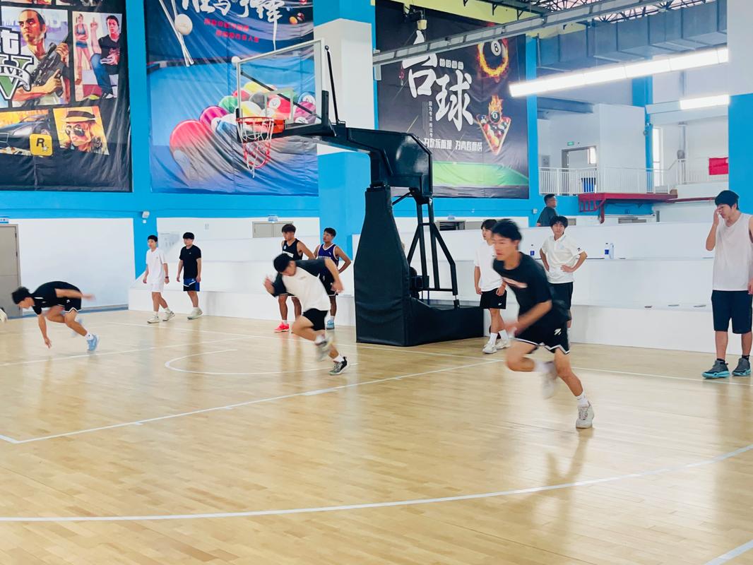 工人子弟工业区少年宫篮球训练实拍
