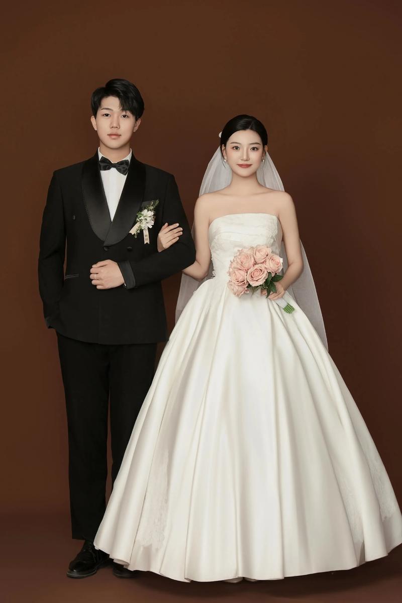 婚纱照内景怎么拍才不土?一个过来人的血泪经验-婚庆网
