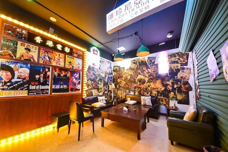 城市商圈地下室剧本杀门店入口实拍