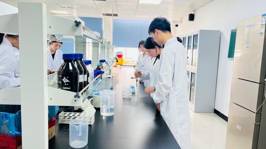 产学研的囚徒困境：到底是谁在拖后腿？