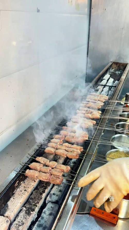 南京社区烤羊腿店抖音团购核销现场