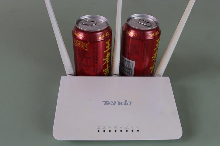 高中生自制简易wifi信号检测装置实拍