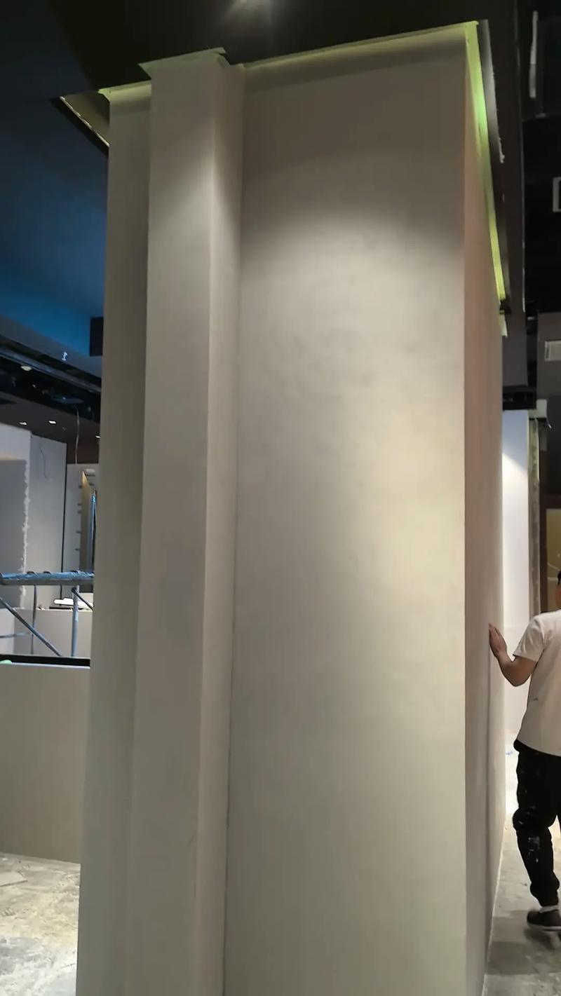 艺术漆施工师傅制作肌理效果