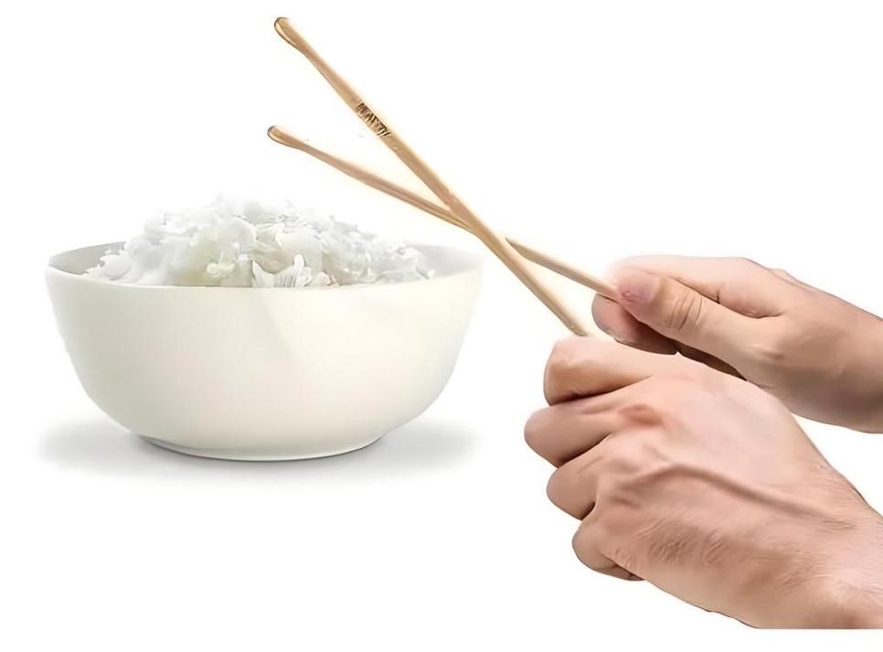 筷子礼仪错误示范敲碗