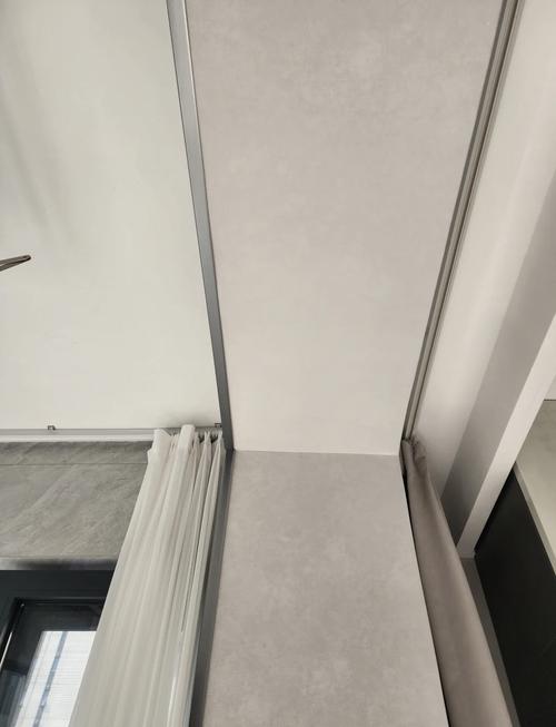 入户门套阳角防撞条安装实景图