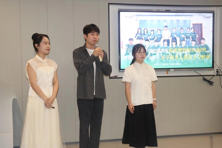 大学生创新创业团队校园路演现场