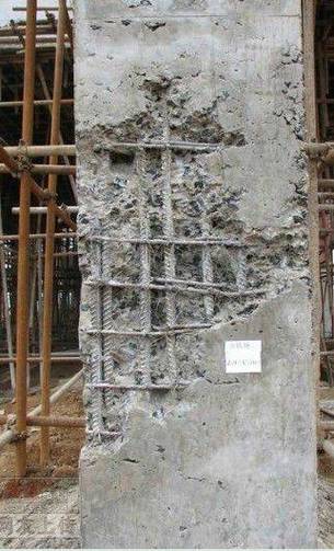 新房土建钢筋腐蚀防护偷工减料现场图