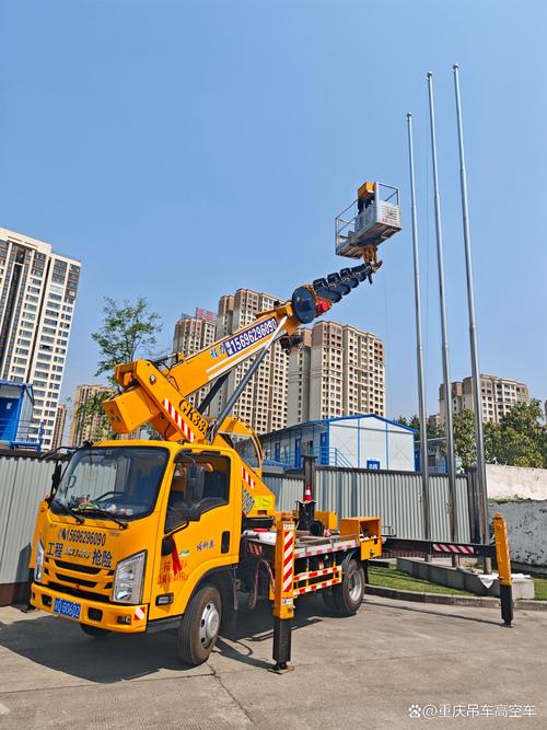 高空作业平台臂车在建筑工地应用