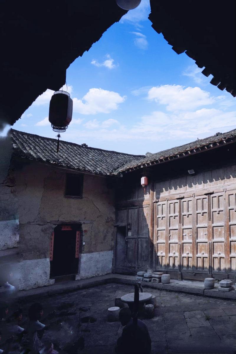湖北南漳雷坪村明清古民居庭院