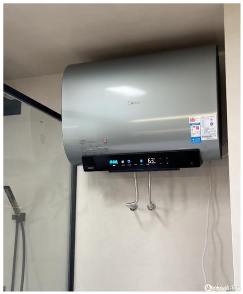 扁桶电热水器小卫生间安装实景