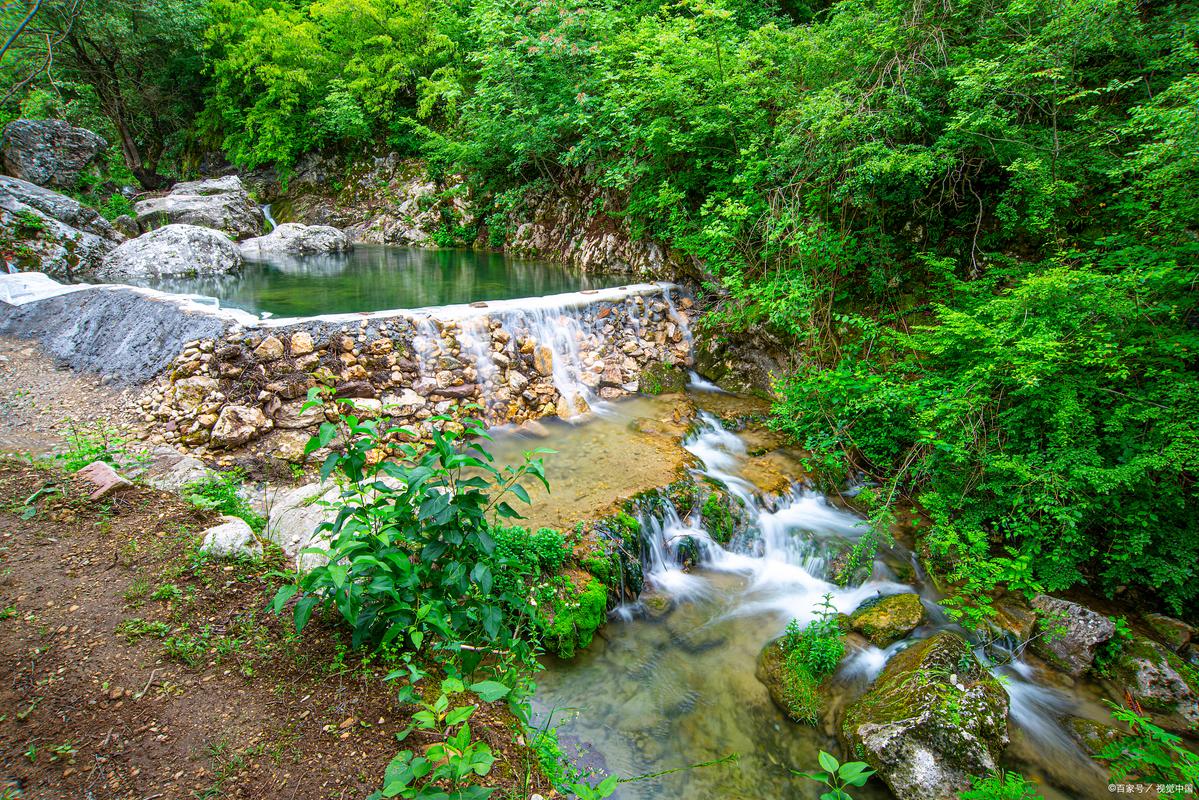南漳七里山森林公园山溪浅滩