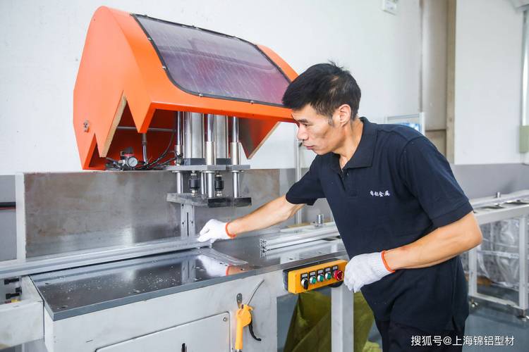 切铝机切割铝材断面光滑效果图