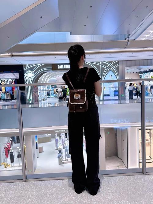 两个包叠背,真不是瞎胡闹