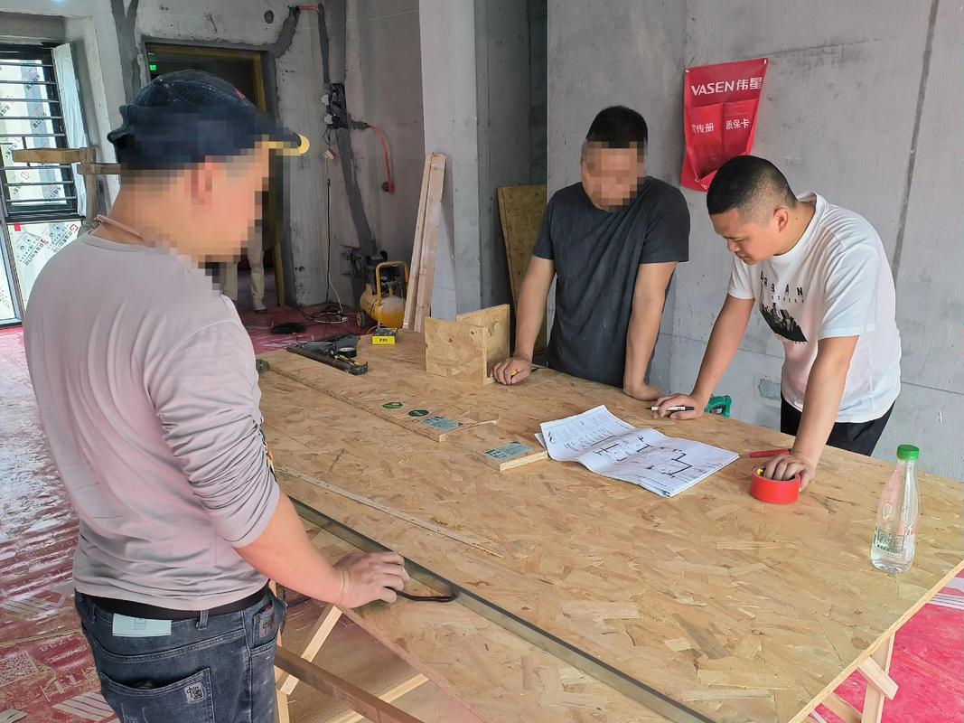 问：施工顺序乱糟糟的，整木应该在哪个阶段进场？