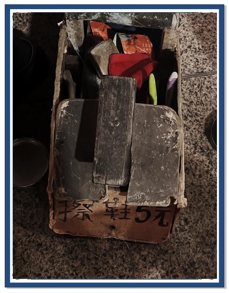 擦皮鞋，真的不是越亮越好吗？