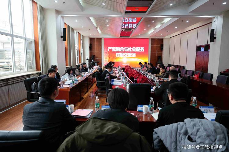 产学研的“未解之谜”:为什么技术大牛的成果,总在PPT里沉睡?