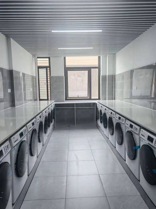 工业园区员工公共洗衣房的儿童衣物消毒专区实景
