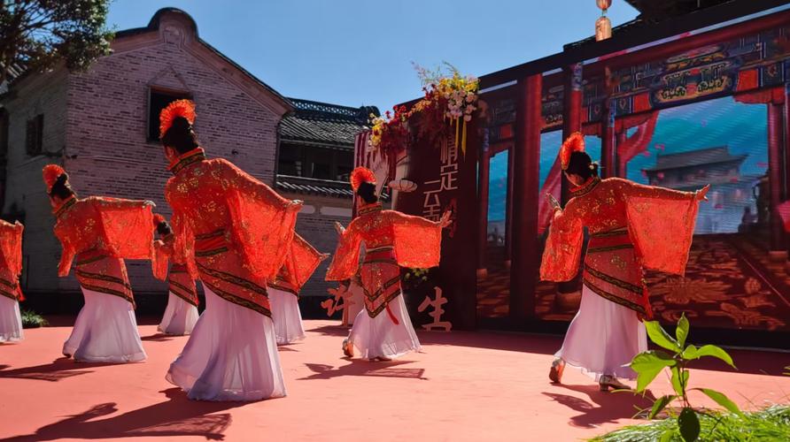 湖北南漳东巩端公舞传统祭祀表演现场