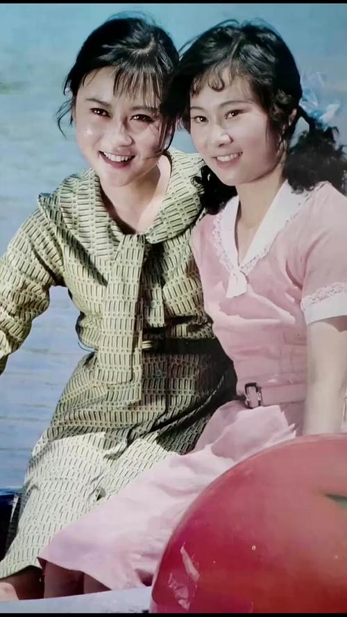 老照片:当记忆泛黄,我们如何挽留那些旧时光-因为所以