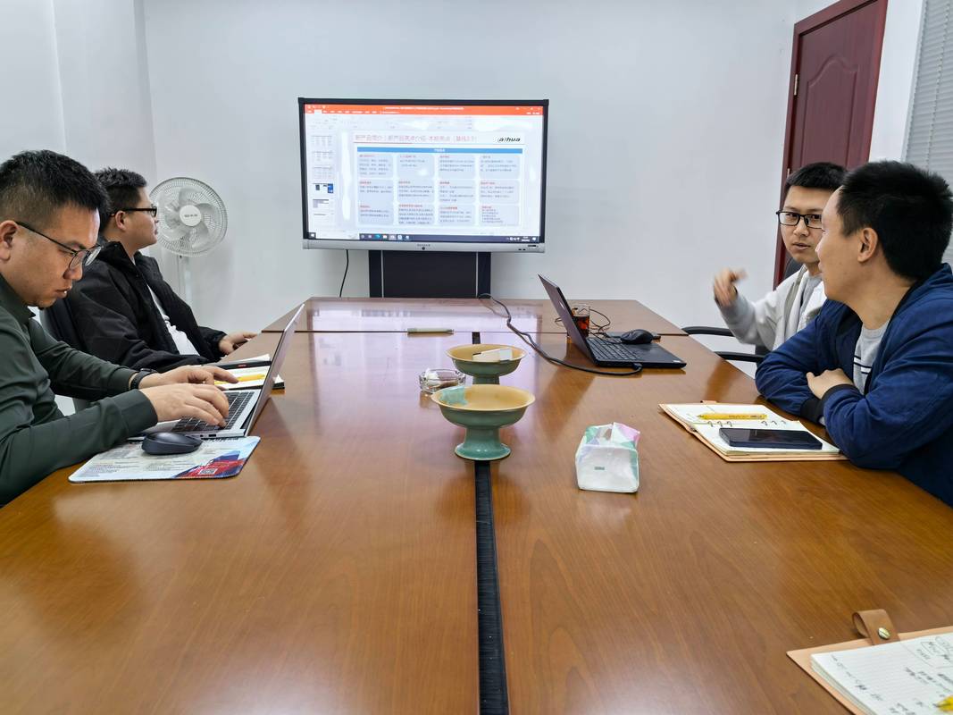 线上技术社区技术问题讨论板块截图