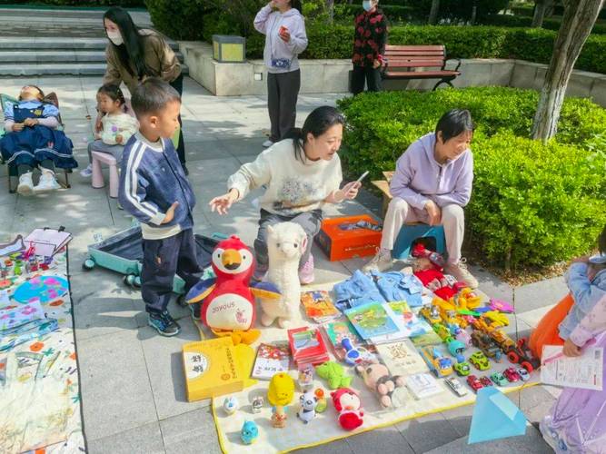 小区妈妈群：当代社区的信息枢纽与情感江湖-超级宝贝