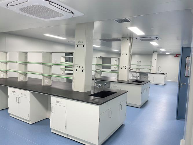 厨余降解菌株分离培养实验台实拍