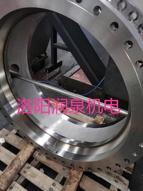 蝶阀密封副三偏心加工中心精密车削过程