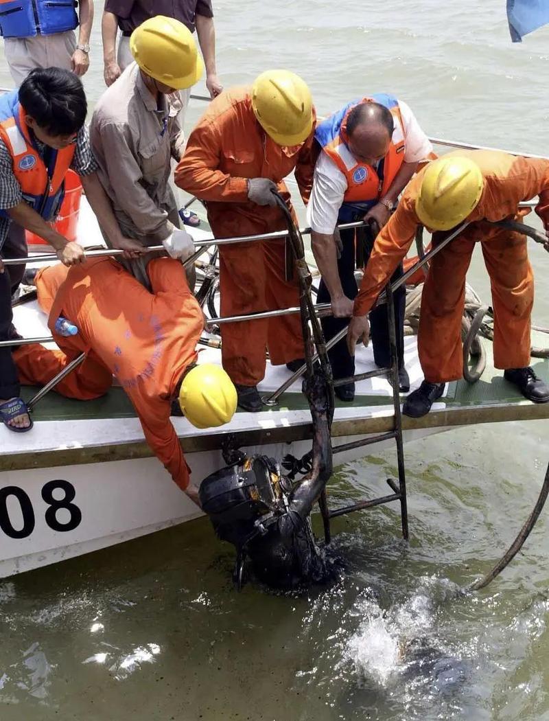 非法打捞水下文物缴获金属探测器