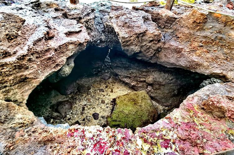 涠洲岛:像《后会无期》那样,在火山岩上寻找世界的尽头