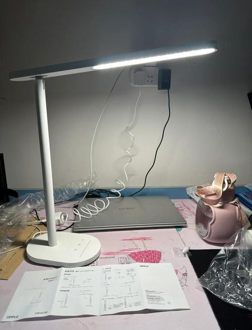 住进来后,才发现台灯好不好用全在细节里