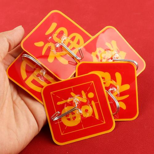 无痕挂钩布置节日装饰品墙面不留痕