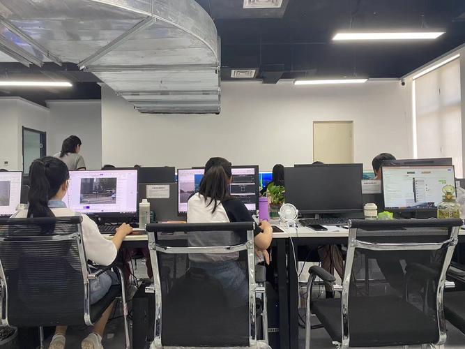 人工智能训练师数据标注工作实景